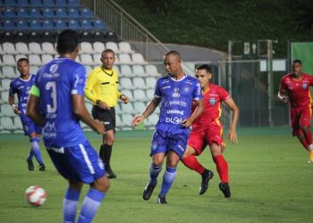 Casagrande sanciona projeto de apoio financeiro a clubes capixabas em competições nacionais