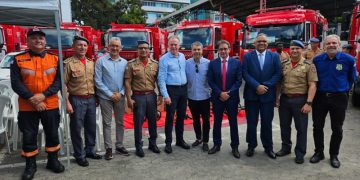 Governo do Estado entrega viaturas e equipamentos para Corpo de Bombeiros e Polícia Científica