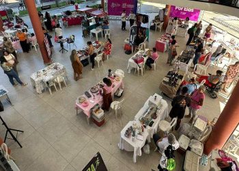 Festa da Penha: empreendedoras expõem produtos religiosos no Centro
